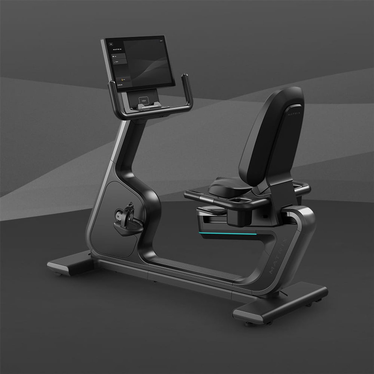 onyx-recumbent-cycle_1.jpg Matrix Fitness Onyx Recumbent Cycle | Equipo Cardio Premium - Imagen 1